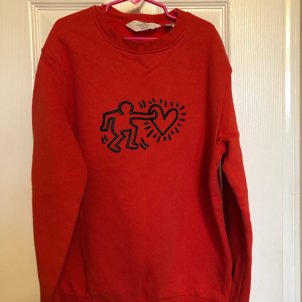H&M Red Crewneck Sweater with Graphic Design